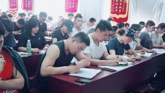 想成为私人健身教练只自学不参加培训可以吗